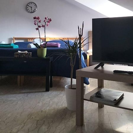 La Casa Di Marta - Ampia Ed Accogliente Mansarda In Piazza Statuto Daire Torino Dış mekan fotoğraf