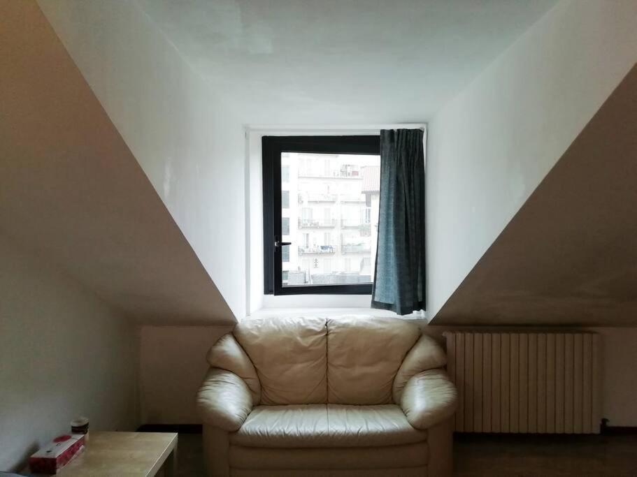 La Casa Di Marta - Ampia Ed Accogliente Mansarda In Piazza Statuto Daire Torino Dış mekan fotoğraf
