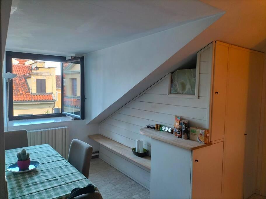 La Casa Di Marta - Ampia Ed Accogliente Mansarda In Piazza Statuto Daire Torino Dış mekan fotoğraf